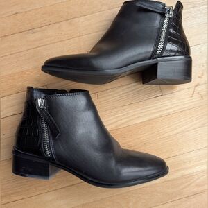 ALDO Black Leather Ankle Boots Croc Embossed Detail Size 7